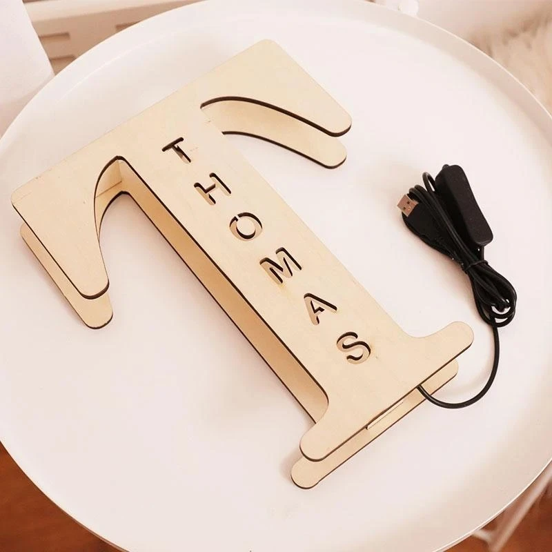 LUZ DE PARED NOMBRE GRABADO EN MADERA PERSONALIZADO LUCES DE NOCHE PERSONALIZADAS